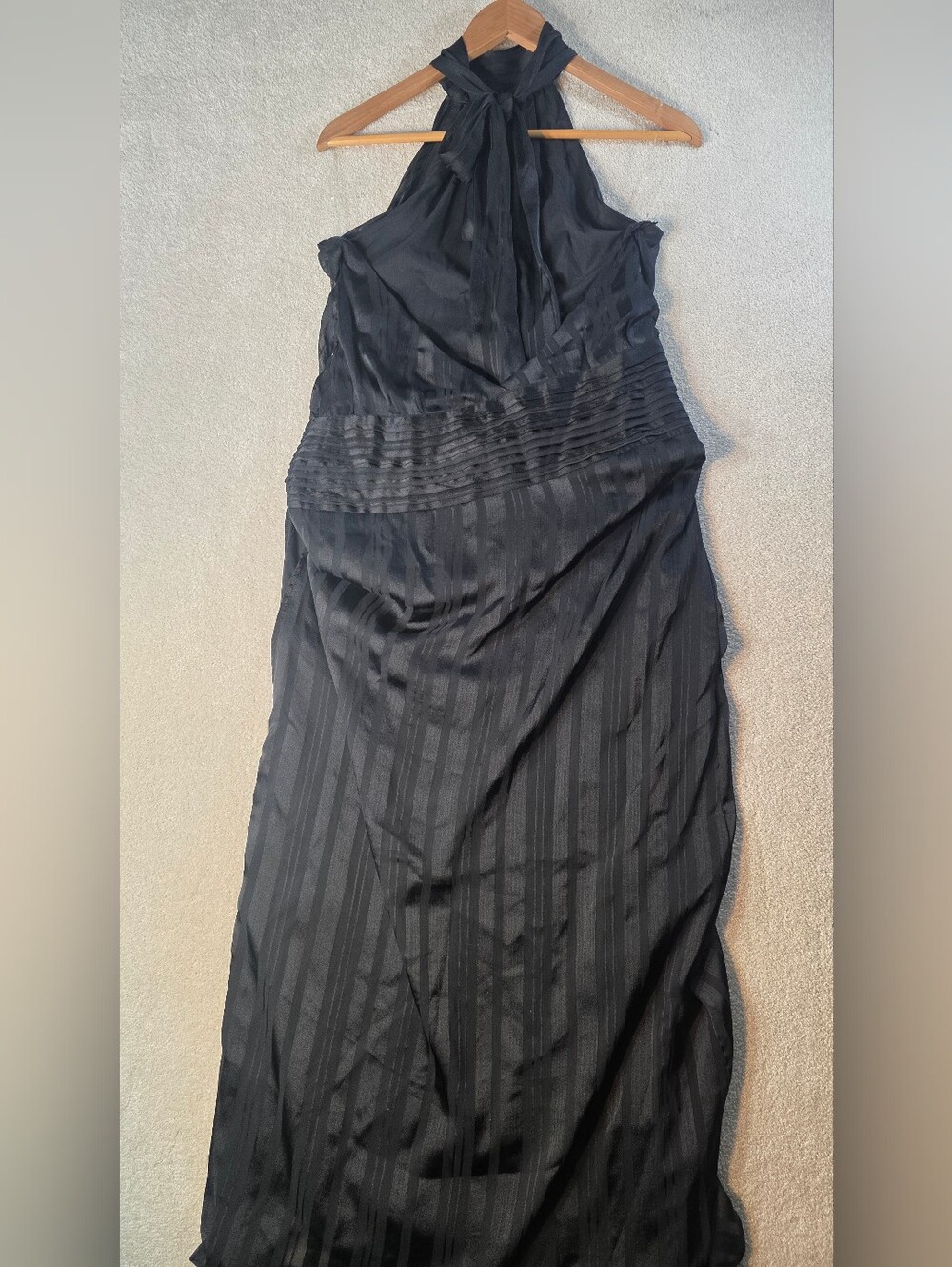 Peppermayo Willow Maxi Dress Black Halter Neckline Elegant Dinner Party 4 NWT - Picture 10 of 10